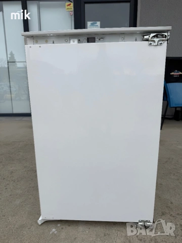 Малък хладилник AEG  за вграждане , снимка 7 - Хладилници - 54147756