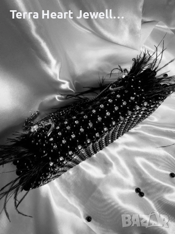 Дамска чанта от перли кристали и пера , снимка 10 - Чанти - 52502138