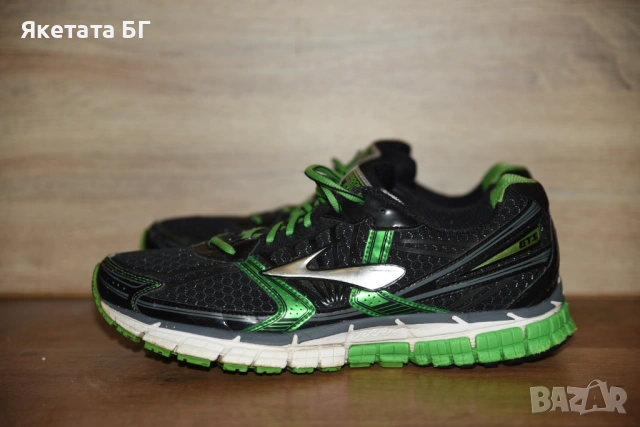 Brooks оригинални, размер 46, снимка 2 - Маратонки - 53947540
