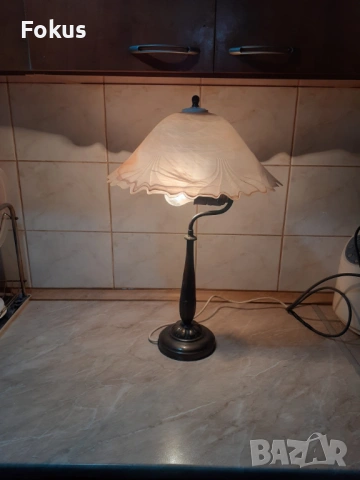 Прекрасна стара метална нощна настолна лампа, снимка 5 - Антикварни и старинни предмети - 53294554