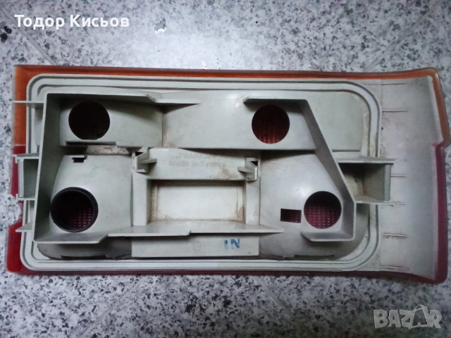 Оригинално стъкло за ляв стоп Renault 9, снимка 3 - Части - 54034911
