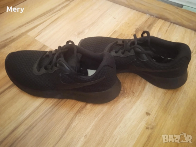 Маратонки Nike Tanjun