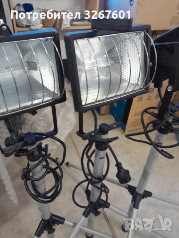 Стойка  с прожектор 3бр., снимка 2 - Други стоки за дома - 52918938