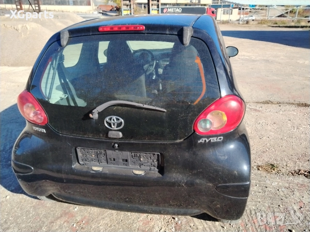Toyota Aygo 1.0 бензин 67к.с. 2007г. На части, снимка 3 - Автомобили и джипове - 52272213