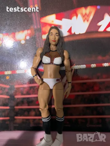 Екшън фигура WWE Nikki Bella Ники Бела mattel elite action figure играчка bella twins, снимка 3 - Фигурки - 48747606