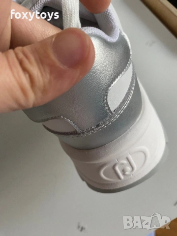 Сникърси Liu Jo Eva 02, бели - 39 номер, с дефект, снимка 8 - Маратонки - 53344284