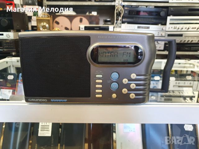 Радио Grundig Ocean Boy 500 В отлично техническо и визуално състояние., снимка 6 - Радиокасетофони, транзистори - 46656824