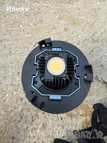 Видео лампа , снимка 4 - Светкавици, студийно осветление - 52174446