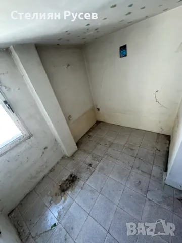 ПОД НАЕМ таванско помещение / таванска стая / ателие   10.5 кв.м - ЦЕНТЪР в гр. Силистра, етаж 7/7, , снимка 3 - Апартаменти - 50074380