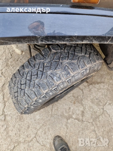 гуми за джип 235/75/15, снимка 2 - Гуми и джанти - 53778480