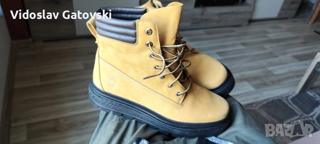 Timberland 38,5, снимка 2 - Дамски боти - 52788411