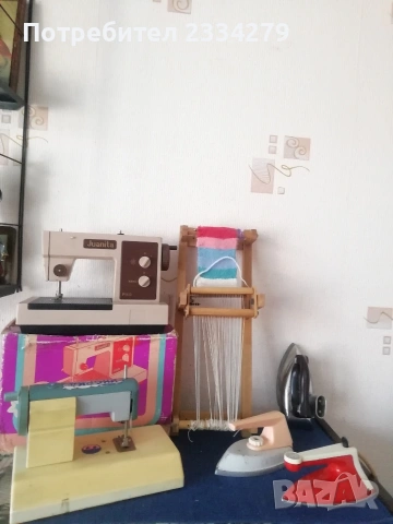 Стари децки играчки от 50-60години, различни държави. 