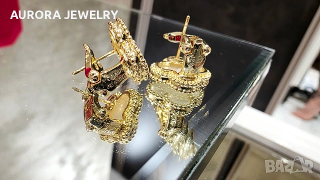 Van Cleef & Arpels VCA Gold Mother of Pearl Vintage Alhambra Clips Дамски Обеци, снимка 8 - Обеци - 54274775