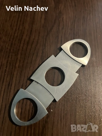 Метална гилотина (резачка) за пури – джобен модел