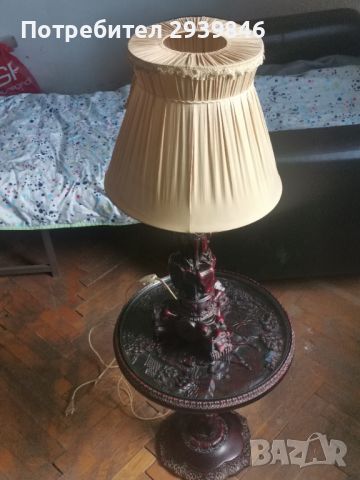 Старинна лампа