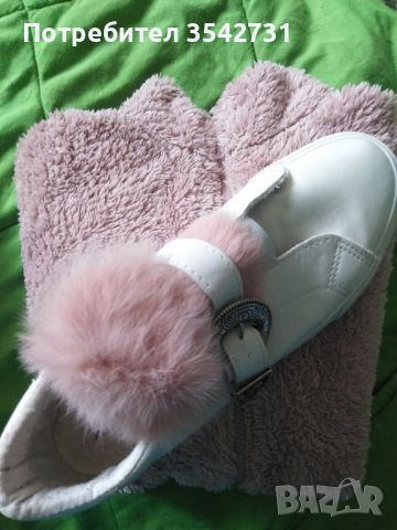 ПРОДАДЕНО.....Дамски обувки+подарък суичър M-L, снимка 4 - Дамски ежедневни обувки - 45262054