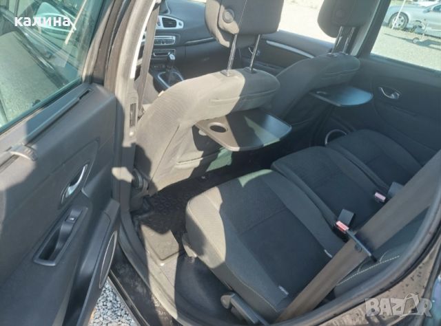 Renault Scenic 1.5 dci, снимка 10 - Автомобили и джипове - 43733975