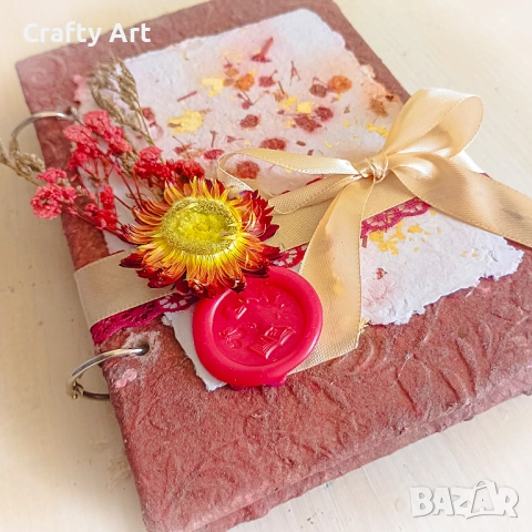 Ръчно изработен албум от рециклирана хартия в червено – за 20 снимки (10x15 см), снимка 6 - Декорация за дома - 53823457