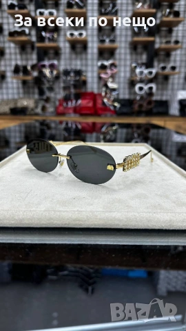 Miu Miu Слънчеви Очила С UV Защита С Подарък🎁Калъф - Различни Цветове Код E1426, снимка 5 - Слънчеви и диоптрични очила - 54028360