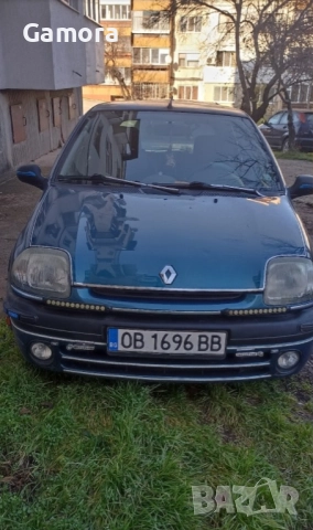 Продавам автомобил Renault Clio 1.2 
