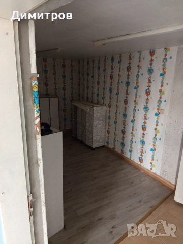 Продавам партерни търговски помещения, снимка 11 - Магазини - 52637020