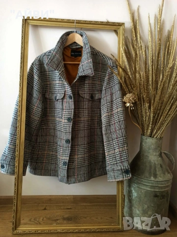 Дамско карирано марково сако/манто, снимка 5 - Сака - 53447222