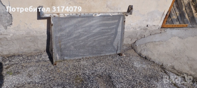 Предпазител за задно стъкло на пикап 