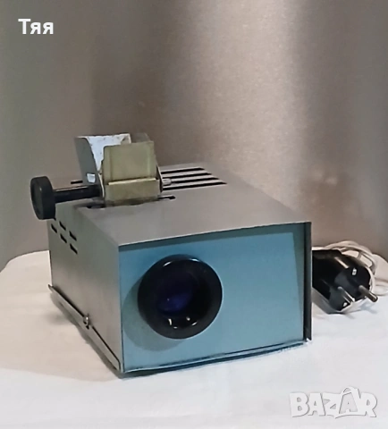 Прожекционен апарат с пет филмчета приказки , снимка 3 - Други ценни предмети - 53102027