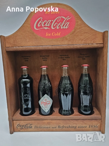 Колекционерска лимитирана дървена витрина  на Coca-Cola с 4 бутилки Кока кола 