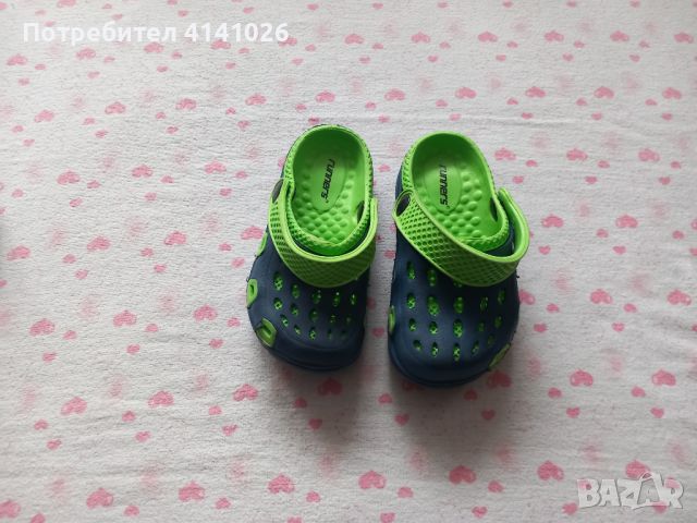 Кроксове / чехли / сандали на LC WAIKIKI, Runners, снимка 4 - Детски сандали и чехли - 45255536
