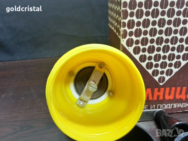 Мелничка ВМЗ, снимка 2 - Антикварни и старинни предмети - 32175658