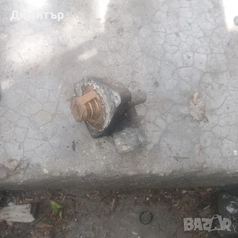 Фланец - Тяло Термостат За Рено 19 1.9Д 1993г / Renault 19 1.9D 1993y, снимка 2 - Части - 50228349