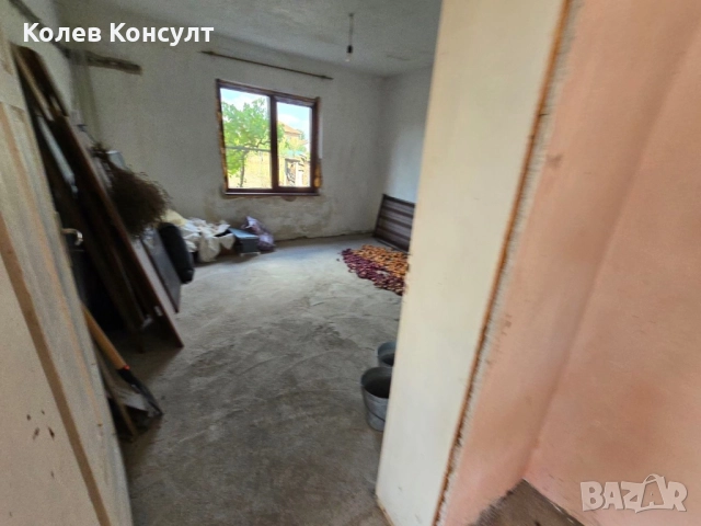 Продавам къща в село Радиево , снимка 8 - Къщи - 51616447