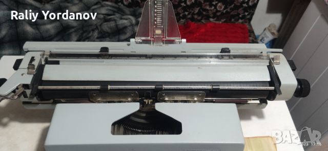 НОВА Канцеларска пишешта машина "Листвица" (голяма), снимка 5 - Антикварни и старинни предмети - 45648027