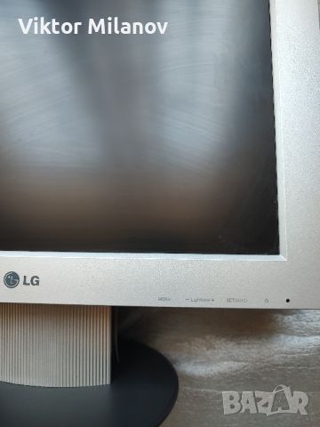 Монитор LG flatron 15, снимка 4 - Монитори - 46595061