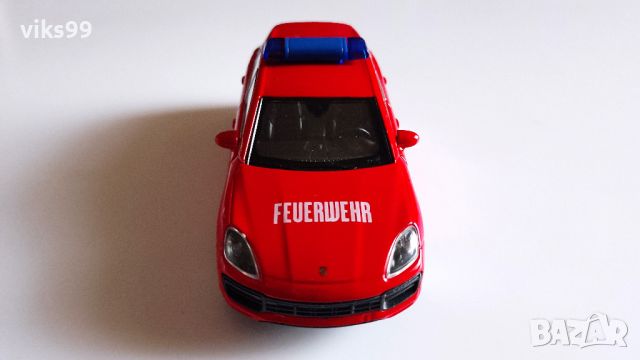 Porsche Cayenne Turbo Feuerwehr Welly 1:34-39, снимка 7 - Колекции - 45333146