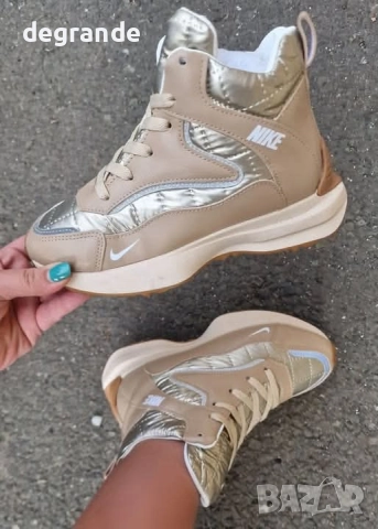 Дамски спортни боти Nike с дебела топла вата