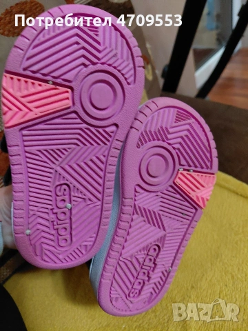 Детски кецове Adidas, снимка 4 - Детски маратонки - 53105688