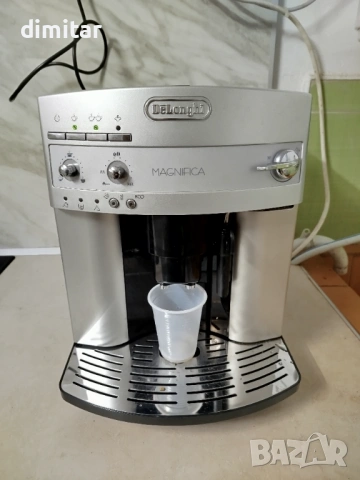 Кафе автомат Delonghi Magnifica 
