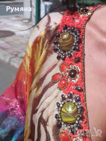 Уникален кафтан ,коприна и камъни и рокля по модел-Gaultier, снимка 7 - Рокли - 46434682