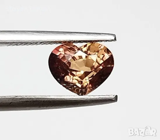 Очарователен Падпараджа сапфир с форма сърце 1.04кт.! Нов!, снимка 11 - Други - 50060600