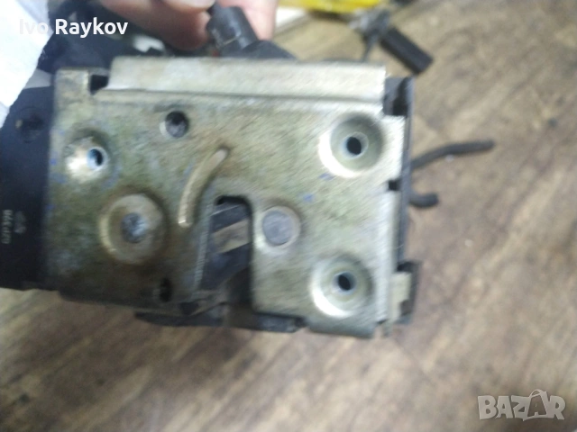 Брава за задна дясна за NISSAN PRIMERA P12