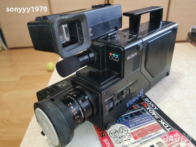 SONY CCD-V8E VIDEO 8 CAMERA MADE IN JAPAN 2201261333