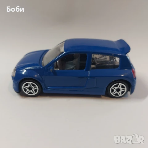  Bburago Italy Renault Clio Trophy 1:43 Количка, снимка 2 - Колекции - 50851573