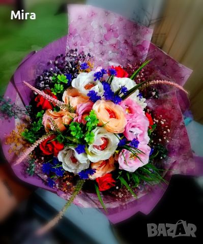 букет изкуствени цветя и бонбони, снимка 1 - Декорация за дома - 45805870