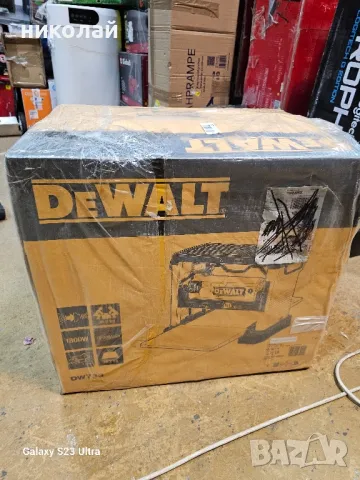 Хобел машина-щрайхмус DeWALT DW733, снимка 4 - Други машини и части - 46870884