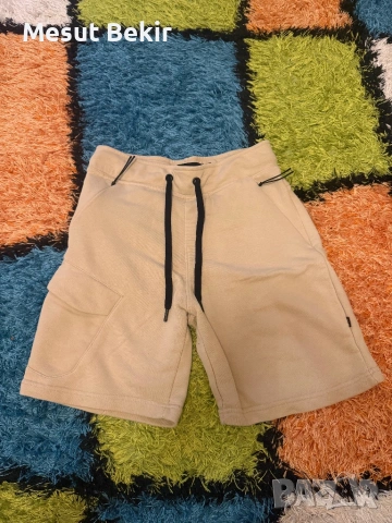 Къси гащи на BERSHKA