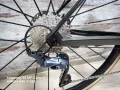 Карбонов шосеен велосипед BMC Roadmachine 01 Disc Ultegra Fulcrum Zero CMPTZ, снимка 4