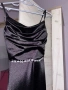 Черна сатенена рокля+бижу, снимка 2
