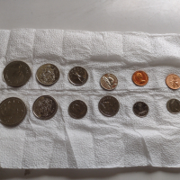 Лот монети 12 броя Канадски долари, центове непипани мат гланц перфектно състояние 42641, снимка 1 - Нумизматика и бонистика - 45021269